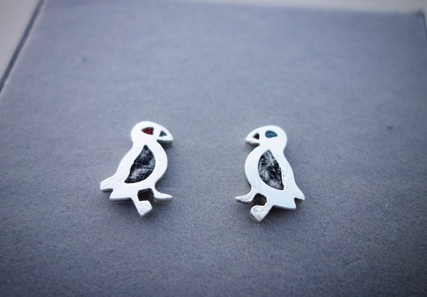 Sterling Silver - Harris Tweed 
Approx 19x13mm